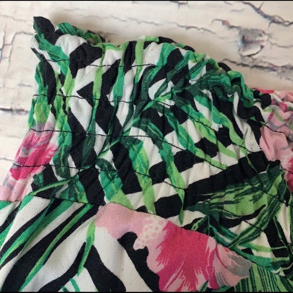 Fashion Nova Stripes and Flowers Pants - Picture 6 of 12